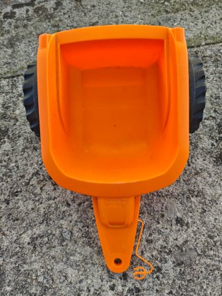 Tractor a pedales Smoby Builder Max con remolque