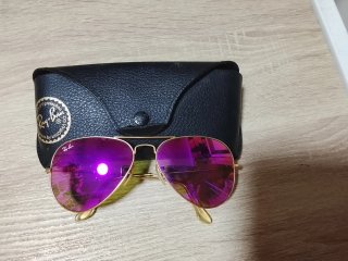 Gafas Ray-Ban Aviator rosas con montura dorada