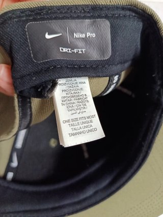 Gorra Nike Surfera Verde Oliva