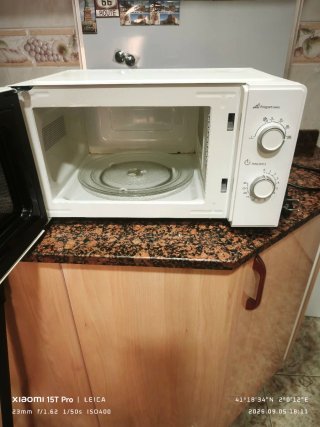 Microondas Beko MOC20100WFB Blanco
