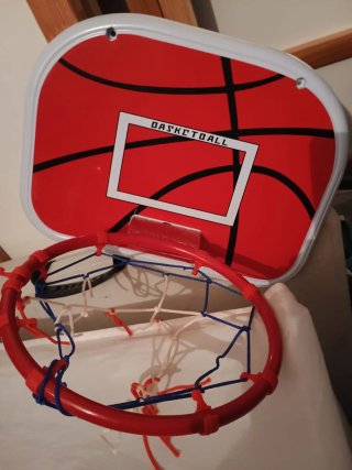 Canasta de baloncesto infantil roja