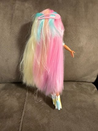 Muñeca LOL con pelo multicolor