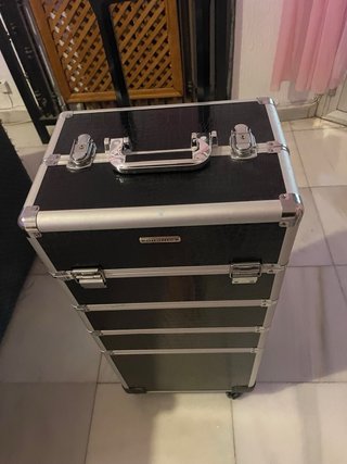 Maletín profesional con ruedas