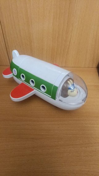 Avión Peppa Pig con piloto