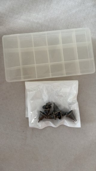 Caja organizadora con campanas decorativas