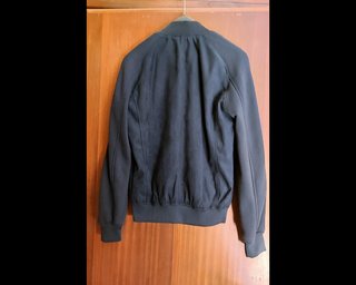 Giubbino bomber scamosciato e jersey blu Zara S