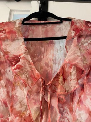 Blusa floral manga larga volantes