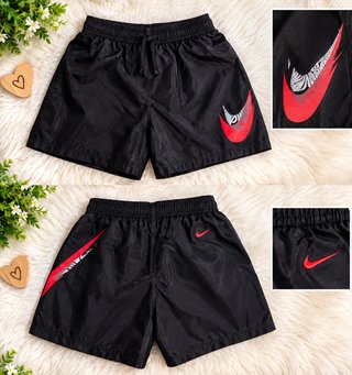 Bermudas Nike Negras con Logo Rojo