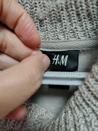 Sudadera polar H&M gris con cuello y puños punto