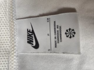 Conjunto deportivo Nike rojo
