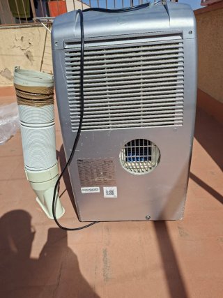 Aire Acondicionado Portátil DeLonghi Pinguino
