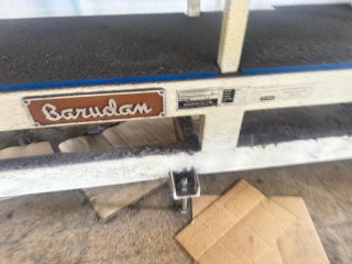 Máquina de bordar industrial