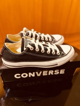 Converse Negras talla 37 nuevas con caja