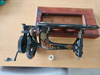 Máquina de coser Singer antigua