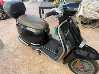 Lambretta Special Scooter Negra