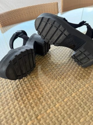 Sandalias BIMBA Y LOLA Negras con plataforma