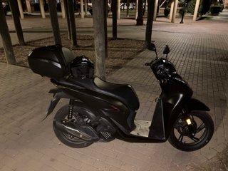 Moto Scooter Negra