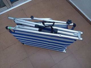 Tumbona plegable rayas azules y blancas