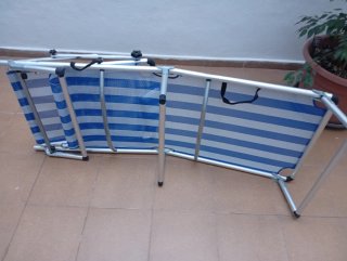 Tumbona plegable rayas azules y blancas