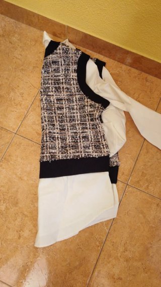 Jersey de punto beige y blanco talla única