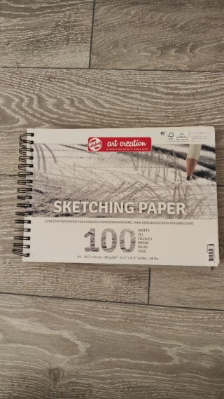 Caja libros, cuadernos dibujo, acuarela y lápices