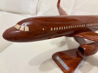Maqueta Avión Airbus A320 Madera 1/100
