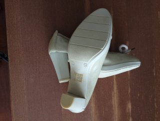 Zapatos JOYCA beige Made in Spain