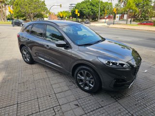 Ford Kuga ST-LINE Hibrido Enchufable 225 año 2023