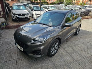 Ford Kuga ST-LINE Hibrido Enchufable 225 año 2023