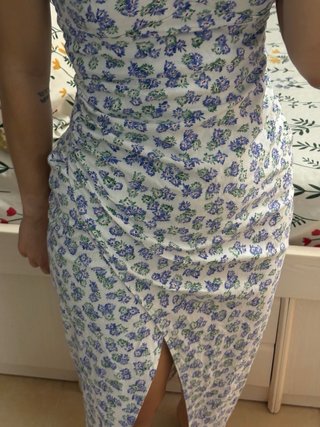 Vestido blanco con estampado floral