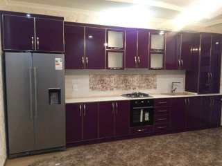 Muebles de cocina morados