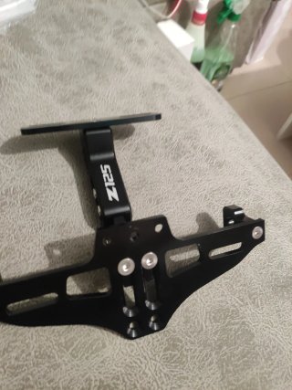 Portamatrículas Kawasaki Z125 Negro