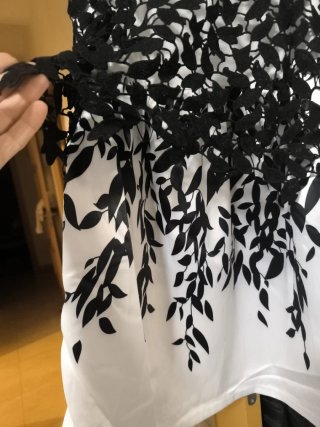 Vestido negro y blanco mujer