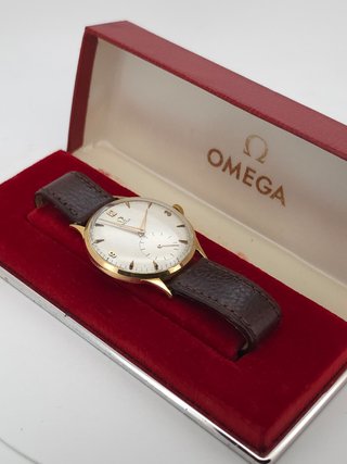Omega Calatrava 1950 Miele 18kt Oro