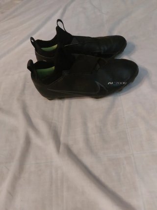 Zapatos Nike Phantom GT2 Elite DF FG talla 38.5