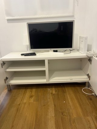 Mueble TV blanco