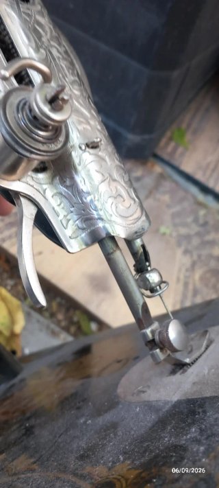 Máquina de coser Singer esfinge antigua