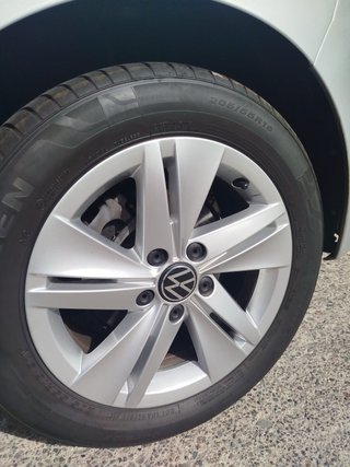 Volkswagen Golf 2024