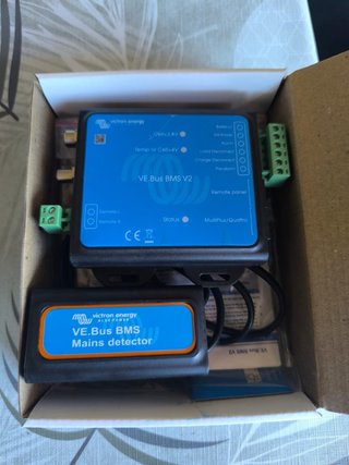 Victron VE.Bus BMS V2 + Detector Mains