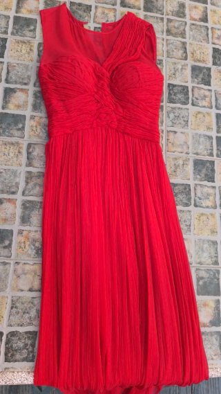 Vestido fiesta rojo drapeado