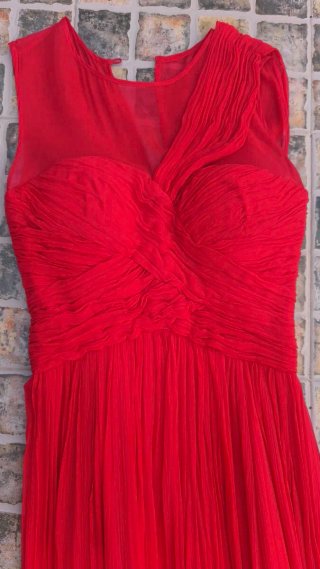 Vestido fiesta rojo drapeado