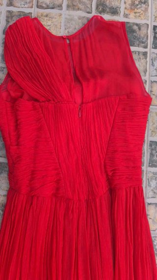 Vestido fiesta rojo drapeado