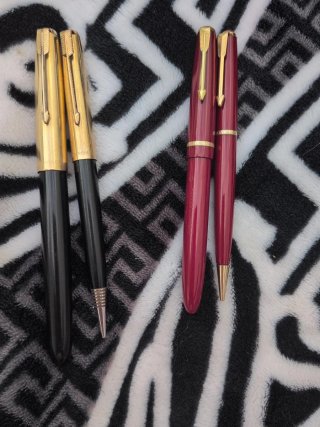 Bolígrafos Parker Vintage Dorados y Rojos , oro 14