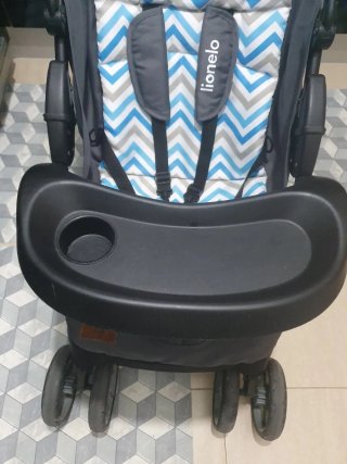 Carrito de bebé gris y azul