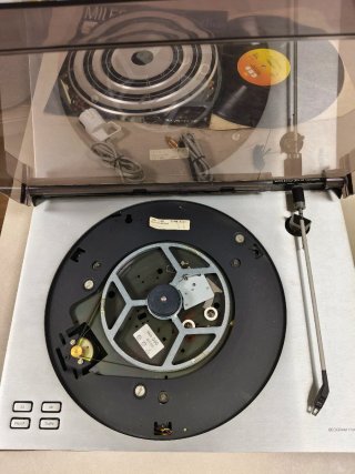 Tocadiscos Bang & Olufsen Beogram 1700