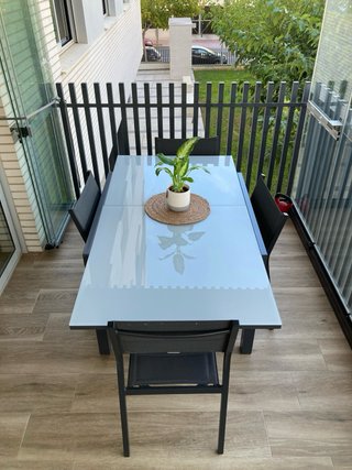 Conjunto de mesa y sillas terraza