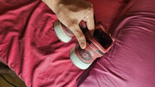 Zapatillas Jordan Rojas y Negras