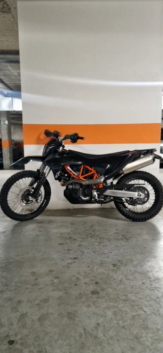 KTM 690 Enduro 8447€ sin extras 9427€ con todo!