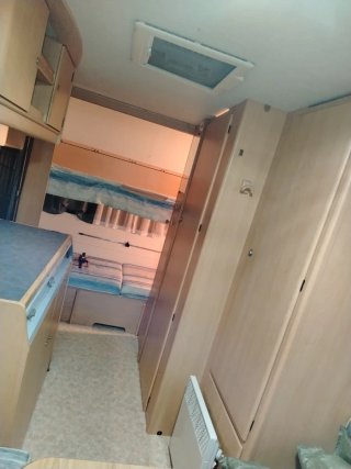 Caravana Adria 750kg con Avance