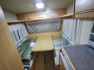 Caravana Adria 750kg con Avance